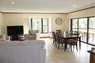 13400 Polo Rd W-Unit -204 in Wellington, FL - Building Photo - Building Photo