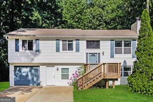 3064 Oak Dr in Marietta, GA - Building Photo