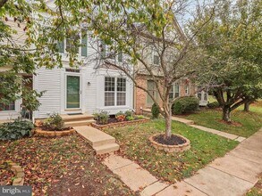 43485 Plantation Terrace in Ashburn, VA - Building Photo - Building Photo