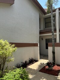 12692 Shoreline Dr in Wellington, FL - Foto de edificio - Building Photo