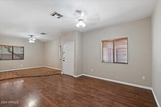 21828 N 40th Pl in Phoenix, AZ - Building Photo - Building Photo
