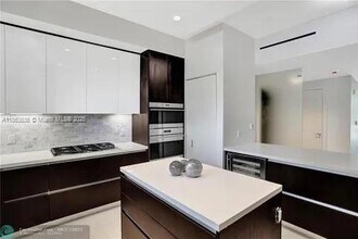 3030 N Ocean Blvd in Fort Lauderdale, FL - Building Photo - Building Photo