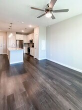 1912 N Beckley Ave in Dallas, TX - Building Photo - Building Photo