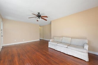 300 Colson Ave in Woodbine, GA - Building Photo - Building Photo