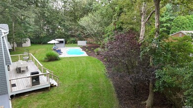 498 Springs Fireplace Rd in East Hampton, NY - Building Photo - Building Photo