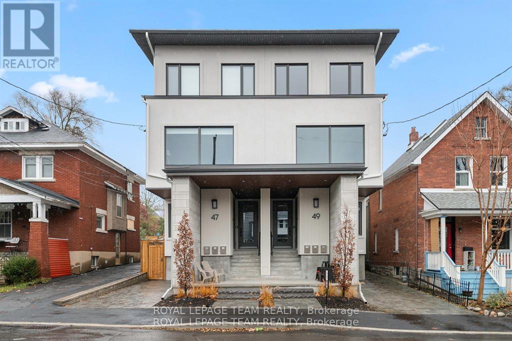 47-47 Grosvenor Ave in Ottawa, ON - Building Photo