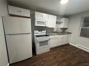 121 E Main St in Frankfort, NY - Building Photo - Building Photo