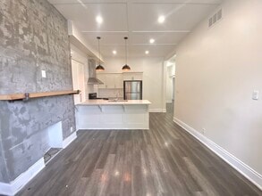 85 Victoria Ave N in Hamilton, ON - Building Photo - Building Photo