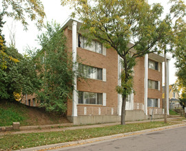 1089 York Ave in St. Paul, MN - Building Photo - Building Photo