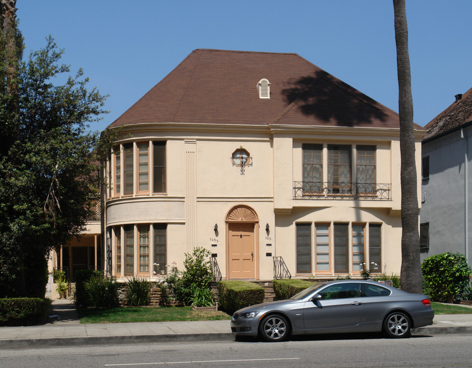 105 S Doheny Dr in Los Angeles, CA - Building Photo