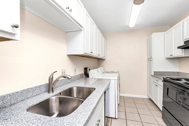 8113 Jefferson Park Dr in Baton Rouge, LA - Building Photo - Building Photo