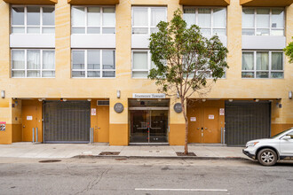 Symphony Towers in San Francisco, CA - Building Photo - Building Photo