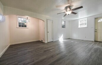 915 E Ave E in Bismarck, ND - Building Photo - Building Photo