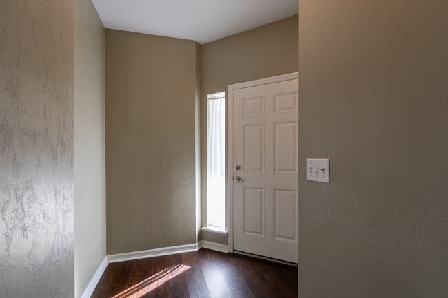 12806 NW 11th Pl in Newberry, FL - Building Photo - Building Photo