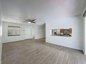 7410 Dundee Ct in Weeki Wachee, FL - Building Photo - Building Photo