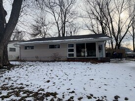 1776 Wakefield Dr in Akron, OH - Building Photo