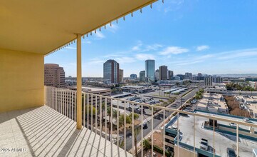 207 W Clarendon Ave in Phoenix, AZ - Building Photo - Building Photo