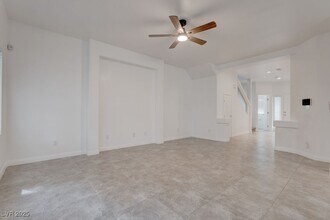 6027 Gordon Creek Ave in Las Vegas, NV - Building Photo - Building Photo