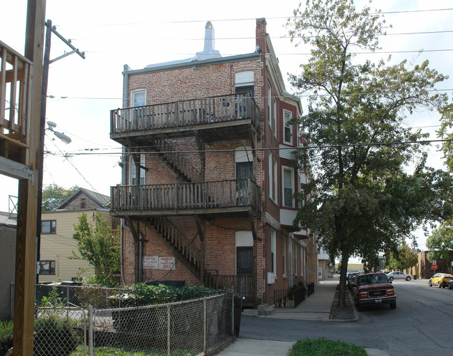 649-653 W 28th St in Chicago, IL - Building Photo - Building Photo