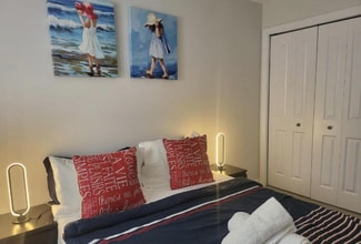 23 Jargeau Rd in Ottawa, ON - Building Photo - Building Photo