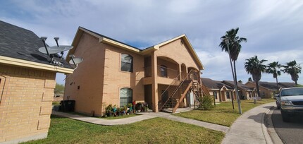 2000 Circle Dr, Unit 16 in Mission, TX - Building Photo - Building Photo