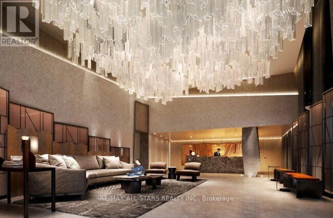 60 Central Park Roadway in Toronto, ON - Building Photo - Building Photo