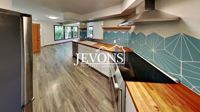 2909 Shelton Ave in Yakima, WA - Building Photo - Building Photo