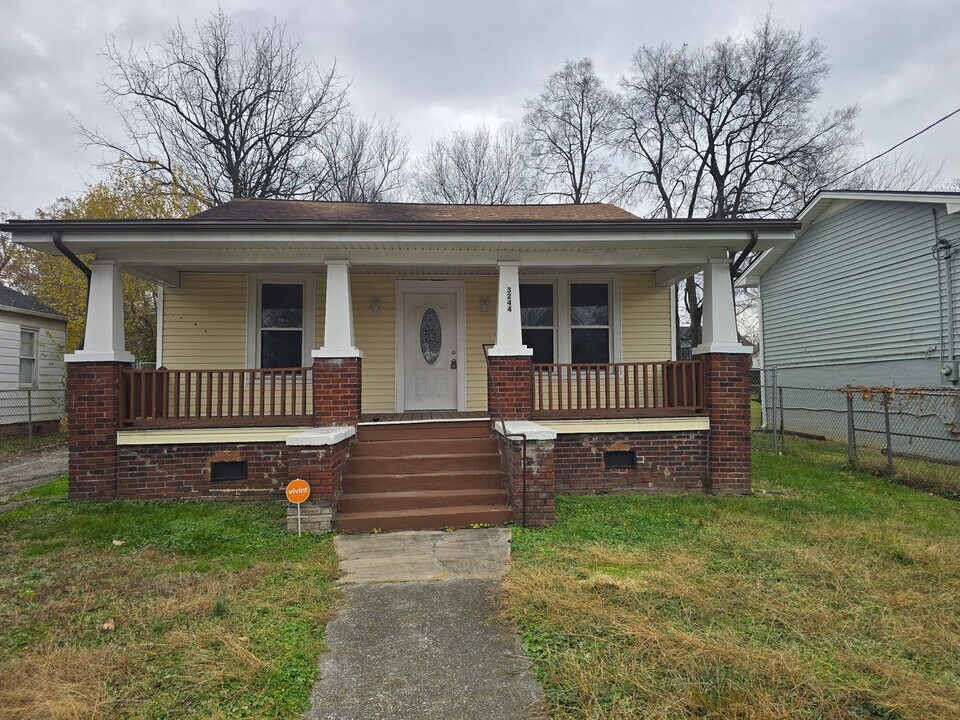 3244 Ashland Ave in Knoxville, TN - Building Photo