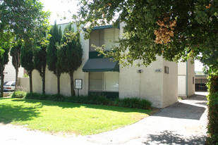 406 Oak St Apartments