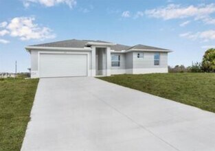 321 Neighborly Rd in La Belle, FL - Building Photo - Building Photo