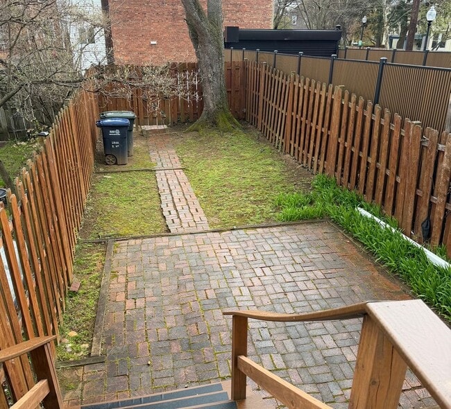 3552 T St NW in Washington, DC - Building Photo - Building Photo