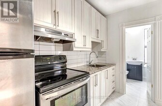 299 Pacific Ave in Toronto, ON - Building Photo - Building Photo