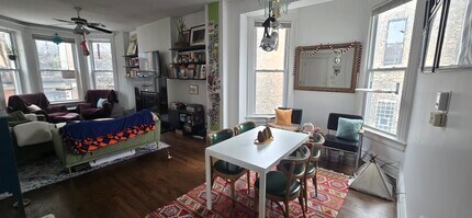 2015 W Saint Paul Ave, Unit 3 in Chicago, IL - Foto de edificio - Building Photo