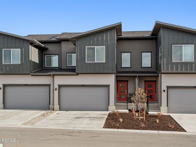 property at 1514 W Bright Eyes Ln