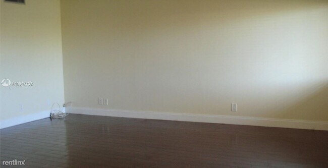 500 Village Green Cir W in Palm Springs, FL - Building Photo - Building Photo