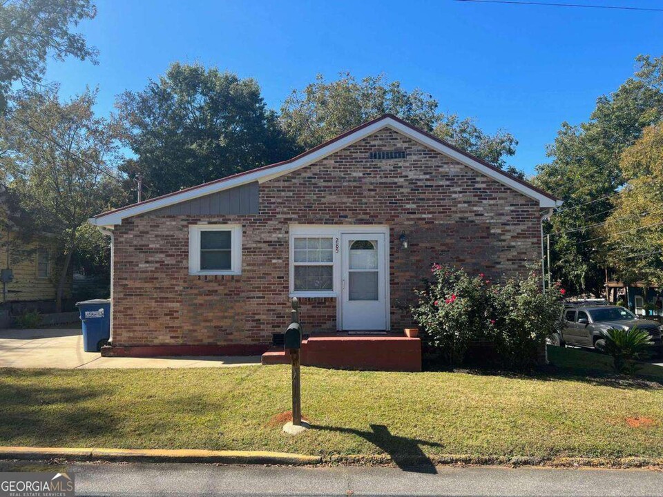 285 Savannah Ave in Athens, GA - Building Photo