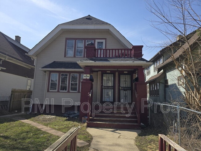 property at 3837 N 24th Pl