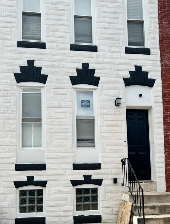 1532 Holbrook St in Baltimore, MD - Building Photo