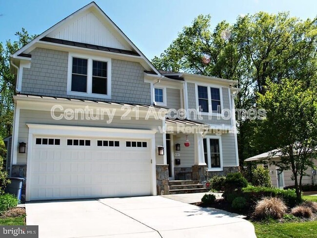 property at 604 Kingsley Rd SW