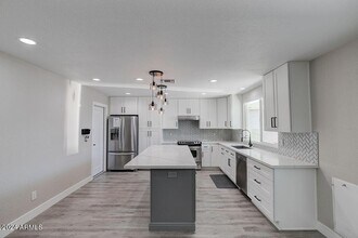 917 N 87th Pl in Scottsdale, AZ - Building Photo - Building Photo