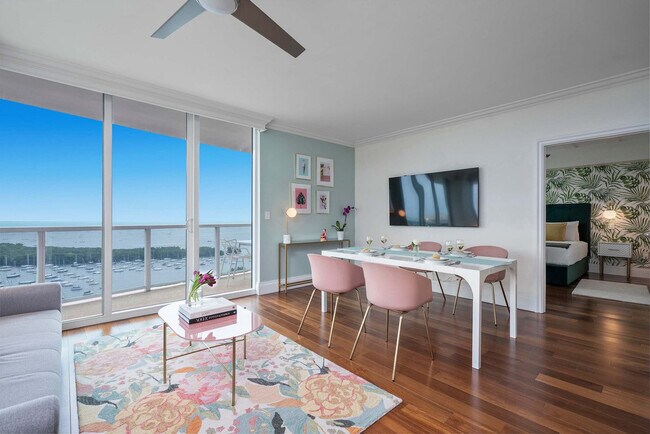 2889 McFarlane Rd, Unit SI ID1240527P in Miami, FL - Foto de edificio - Building Photo