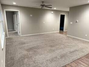 529 SE Maple Dr in Blue Springs, MO - Building Photo - Building Photo