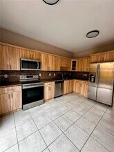 8445 NW 140th Terrace in Hialeah, FL - Building Photo - Building Photo