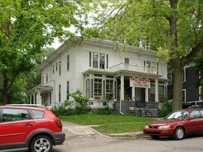 410 N State St in Ann Arbor, MI - Foto de edificio - Building Photo