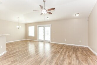 2836 Cross Creek Dr in Green Cove Springs, FL - Building Photo - Building Photo