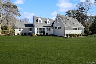 17C Basket Neck Ln in Remsenburg, NY - Building Photo