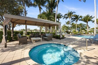 6606 Marbella Dr in Naples, FL - Building Photo - Building Photo