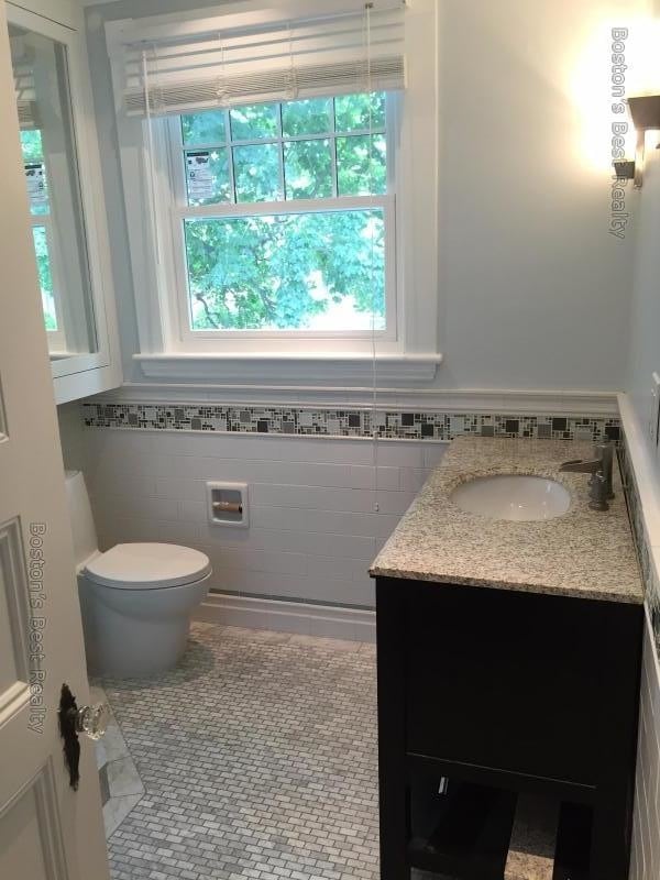 19 Abbottsford Rd-Unit -2 in Brookline, MA - Building Photo - Building Photo