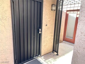 1873 Arbol Verde Way in Las Vegas, NV - Building Photo - Building Photo