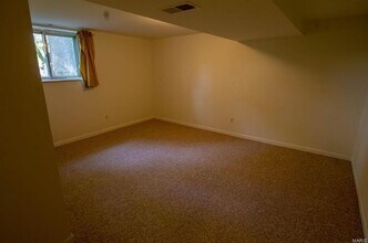 10 Gary Glen Dr in St. Peters, MO - Foto de edificio - Building Photo